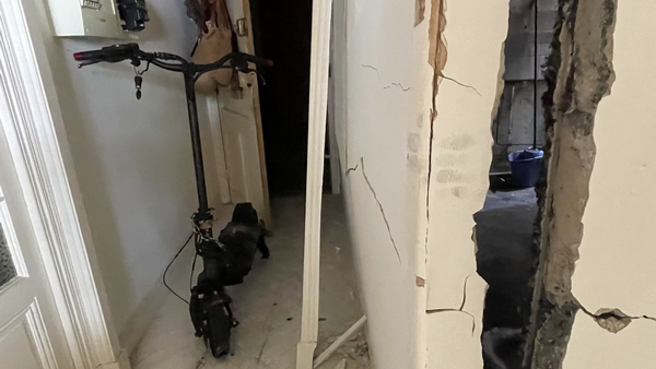Une trottinette électrique explose dans un appartement : un ado de 14 ans  hospitalisé